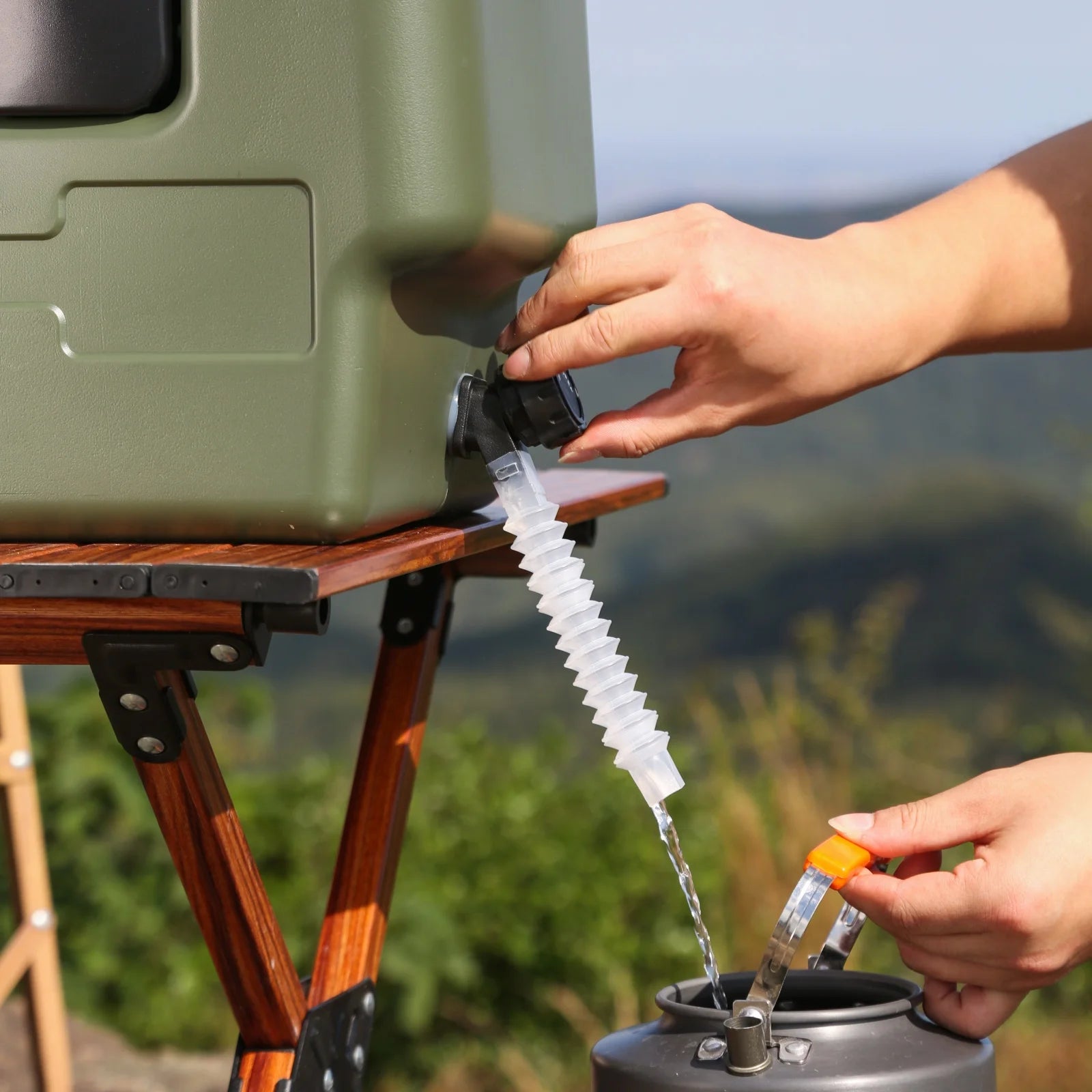 15/20L Water Bucket Large Capacity Portable Camp Water Bag with Detachable Faucet No Leakage for Camping Fishing Picnic Hiking