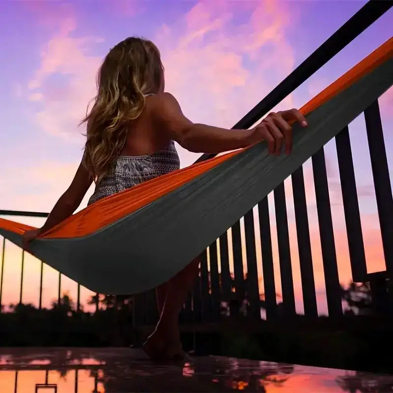 Portable Heavy Duty Double Camping Hammock – Anti-Roll Outdoor Hammock for Hiking, Beach & Backyard Use